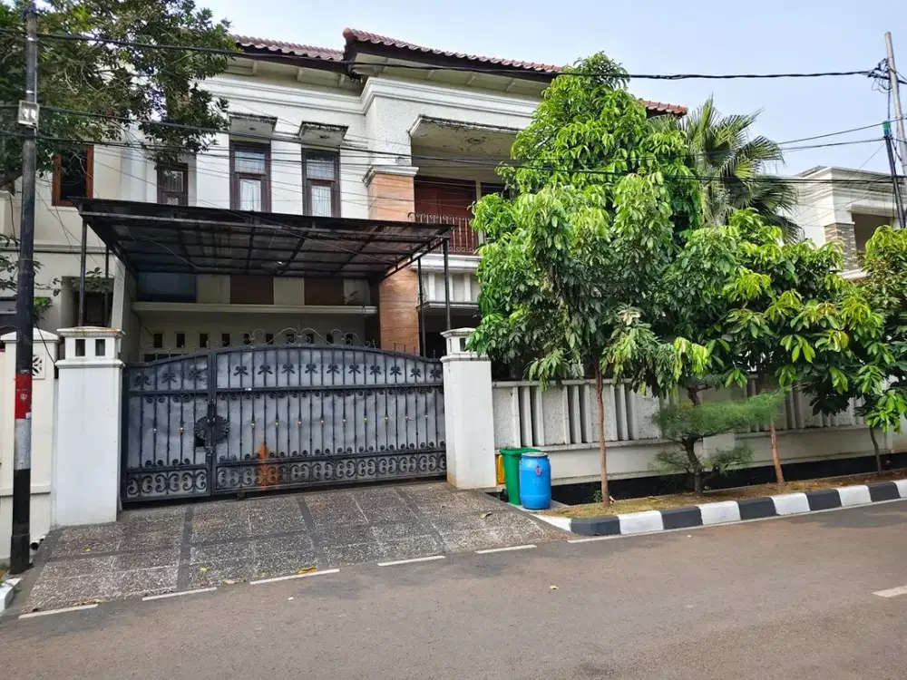Rumah Cempaka Putih : LT 382 m2, Tidak Banjir, Murah Jual Cepat