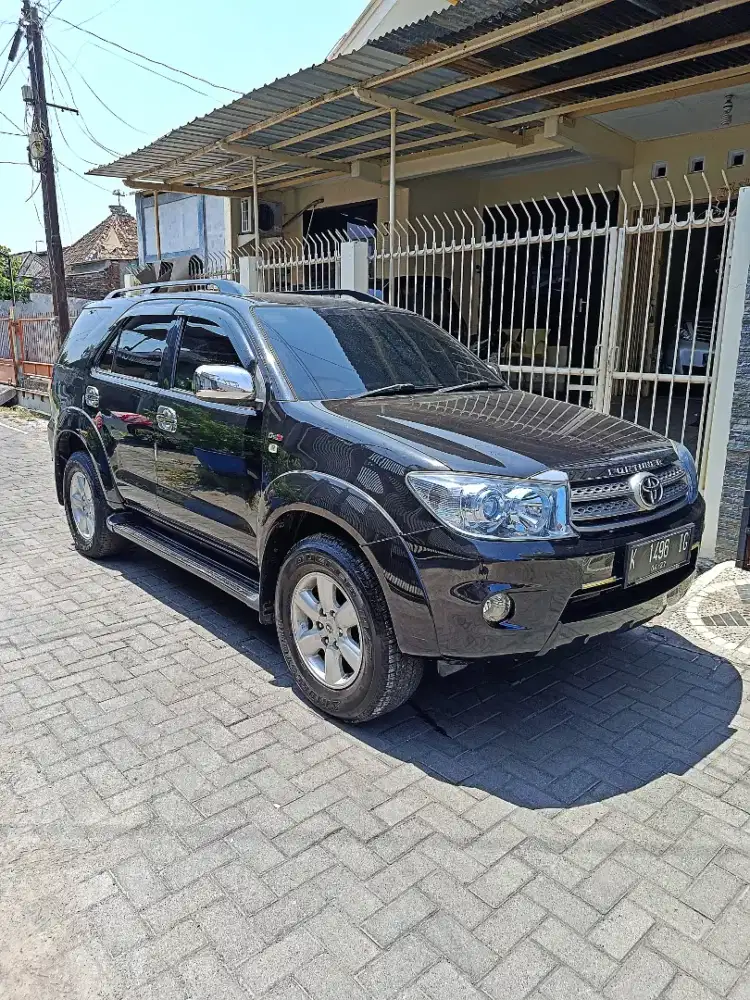 Fortuner G Diesel Matic 2010