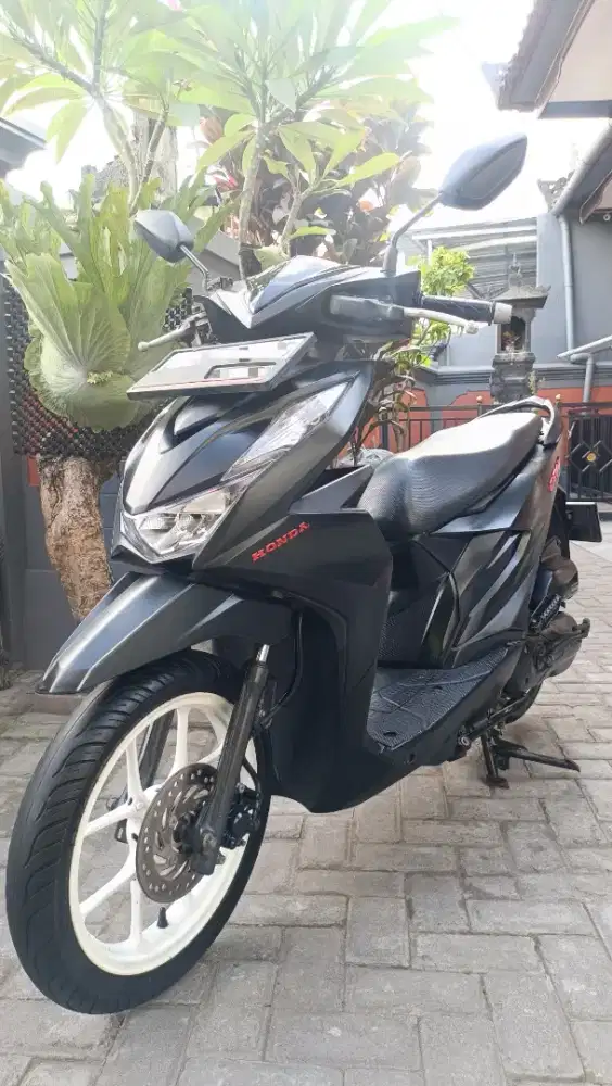 Honda beat deluxe