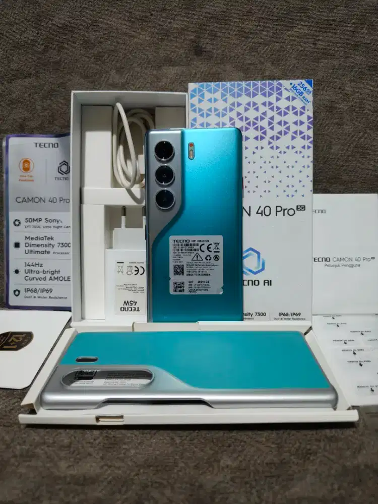 TECNO CAMON 40 Pro 5G ( 8/256 )