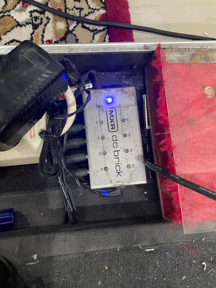 MXR power suplay out put 10