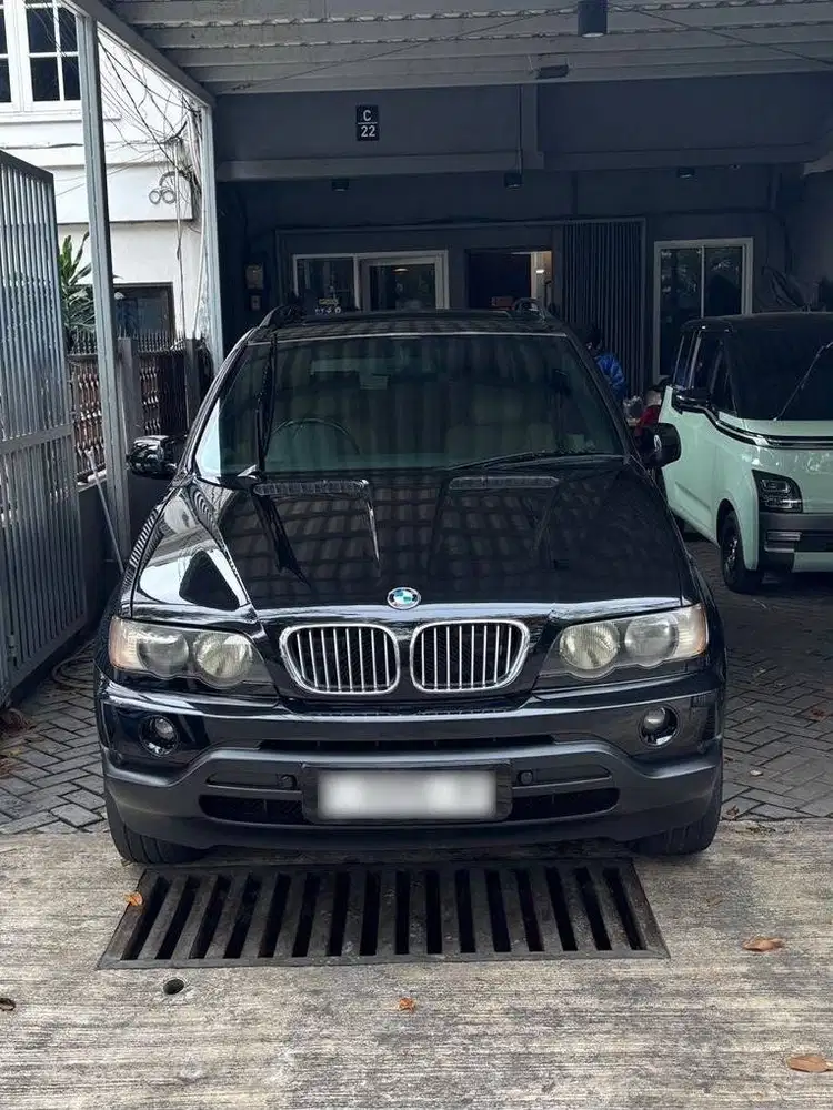 Bmw x5 4.4 2002 black hitam jual bu bmw E53 full original 2001/ 2003
