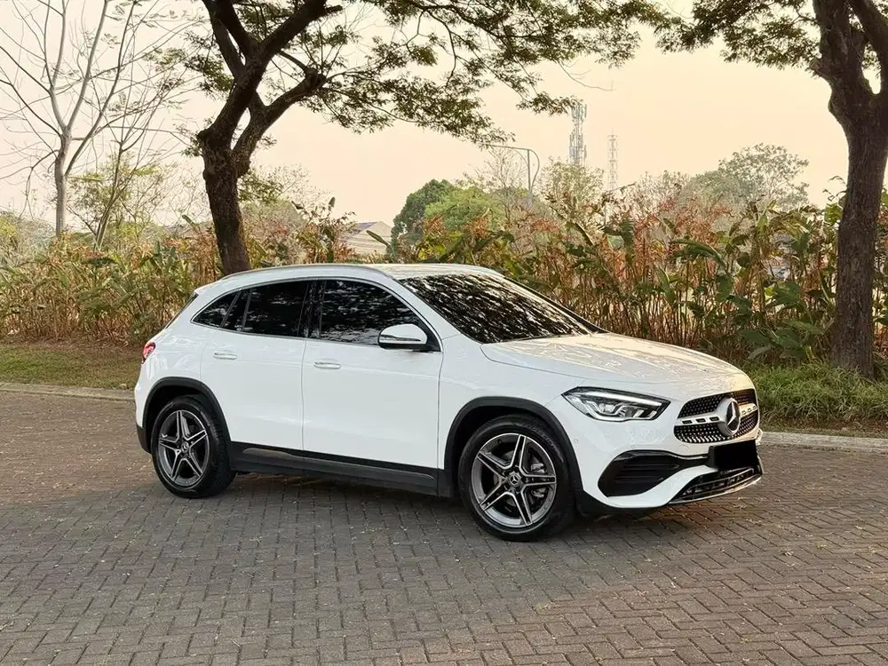 [KM 27RB] Mercedes Benz GLA200 AMG 2023 Tangan Pertama !