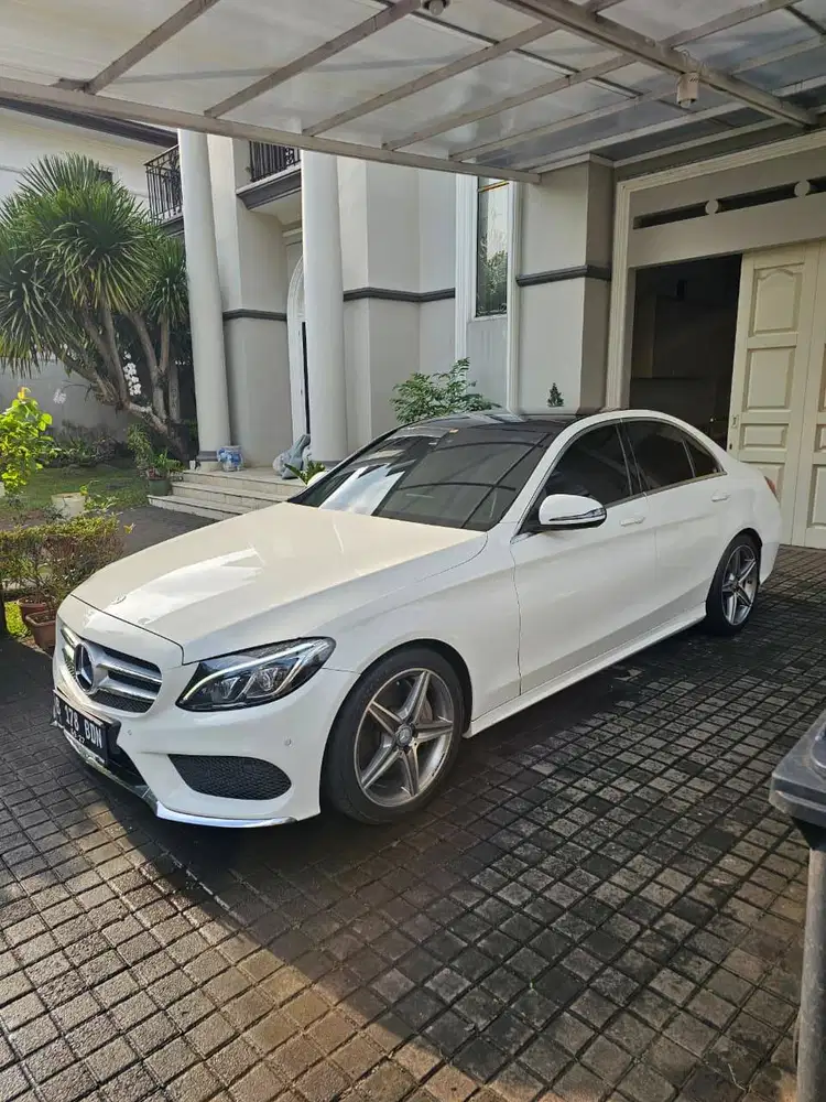 Mercedes Benz C250 2017 white putih kondisi mulus mercy c250 2016/2018