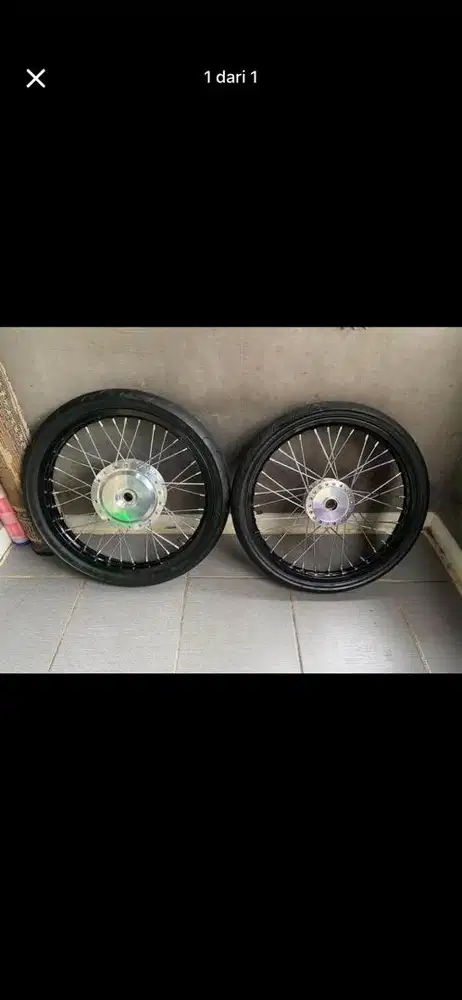 Velg Vario 125/150 R17 Ban tebel