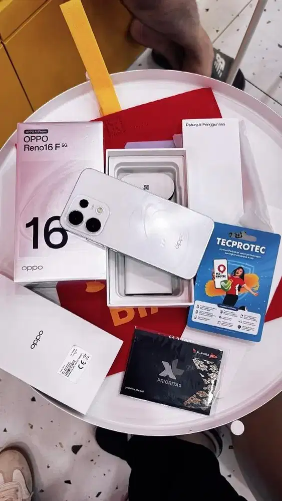 oppo reno 16f 5G gratis case kabel dan adapter serta kuota setahun