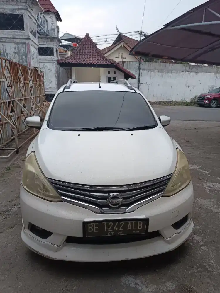 Nissan Grand livina 2014 Bensin