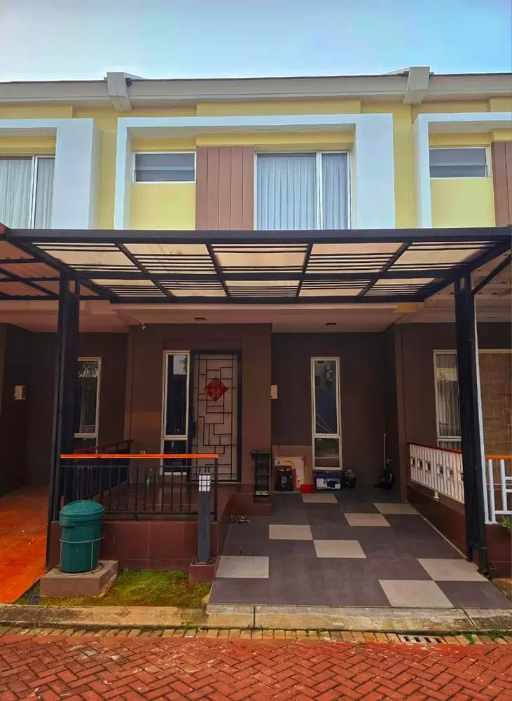 Disewakan Rumah Malibu Village 2 Lantai Full Furnished Full Renov