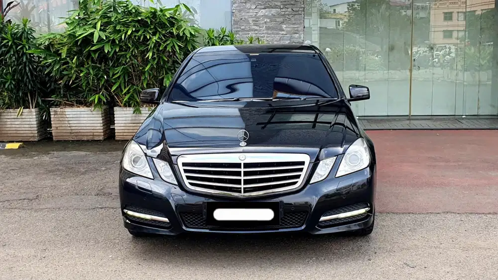 Km 77rb mercedes benz mercy e250 avantgarde line 2012 hitam