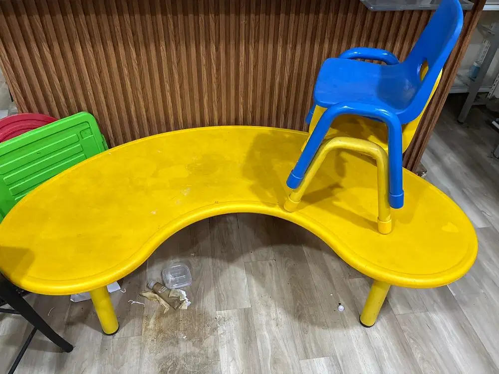 Meja n kursi belajar anak