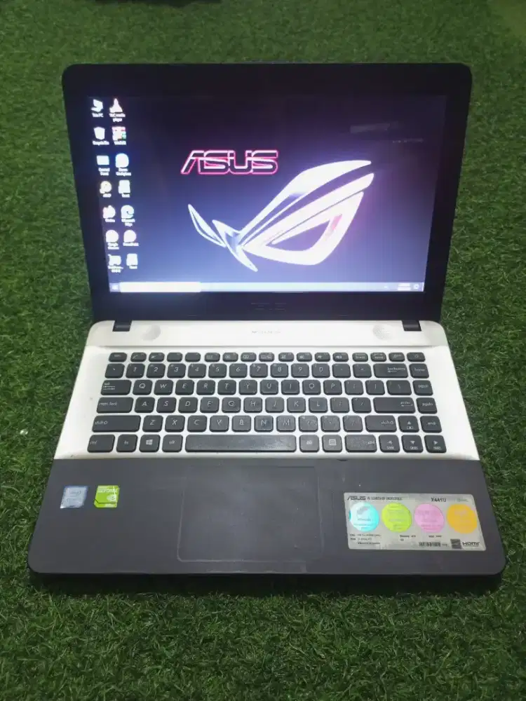 Asus X441U core i3 Gen6 2VGA