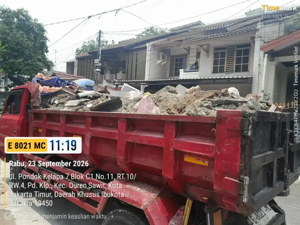 Jasa buang puing dan urugan