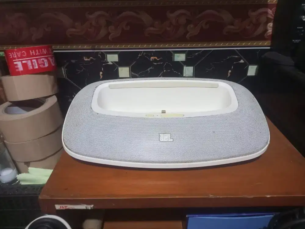 Speaker JBL onbeat mini