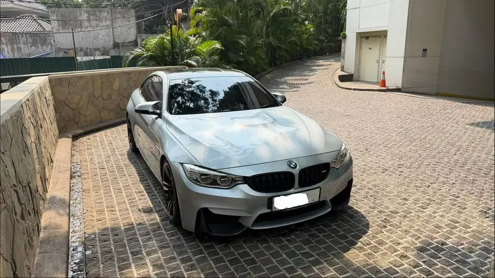 BMW M4 2015 Silverstone on Red bu bmw m 4 Carbon Diffuser 2014/2016
