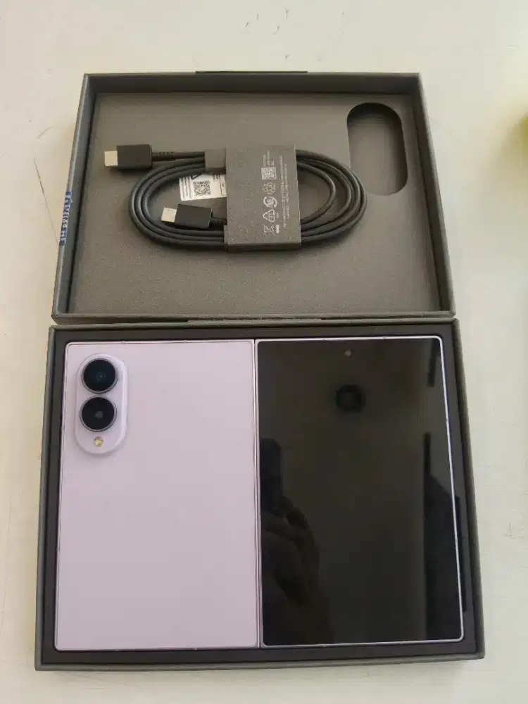 Samsung Galaxy Z-Fold 8 bisa tukar tambah & Cicilan