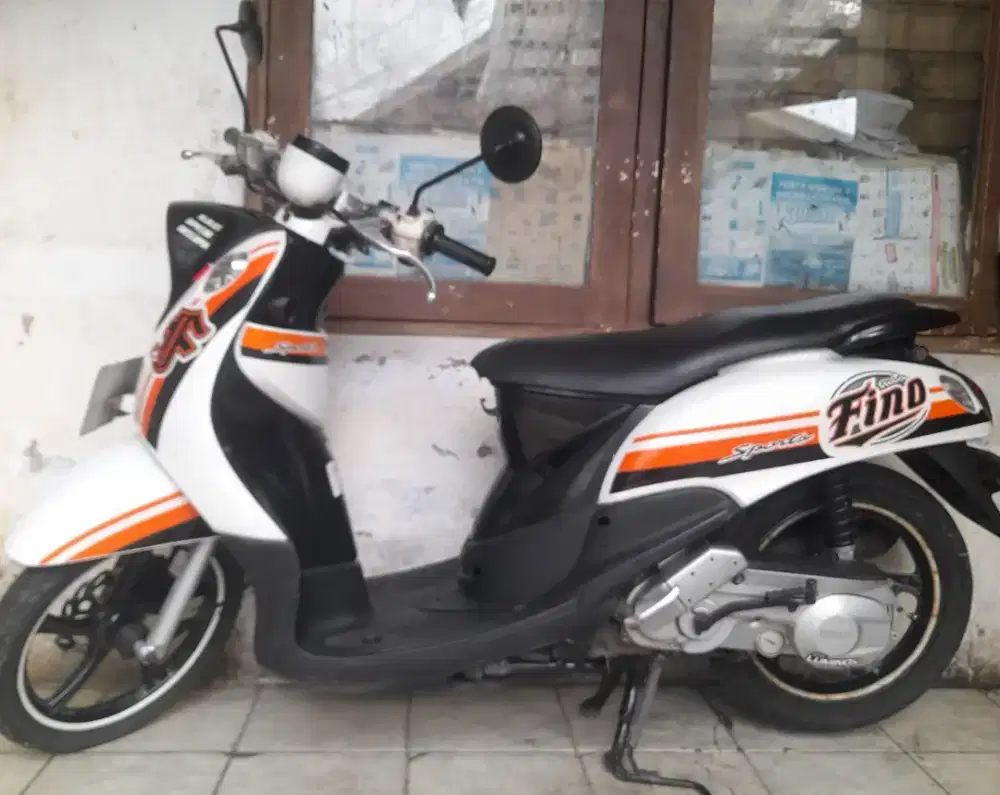Yamaha fino 2013 karbulator cw asli putih B dki pajak panjang
