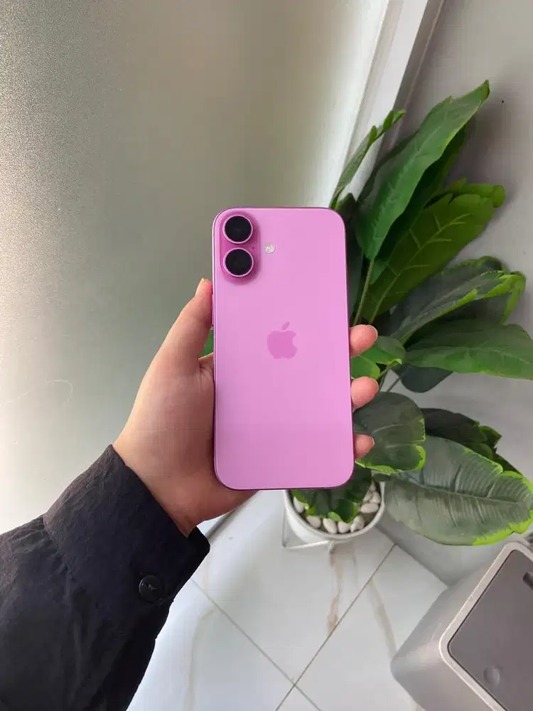 iPhone 15 2gb pink Garansi Resmi Indonesia