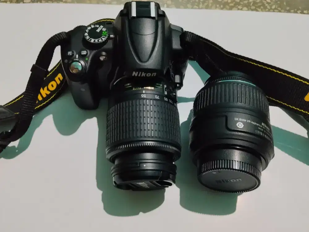 Jual kamera Nikon D5000