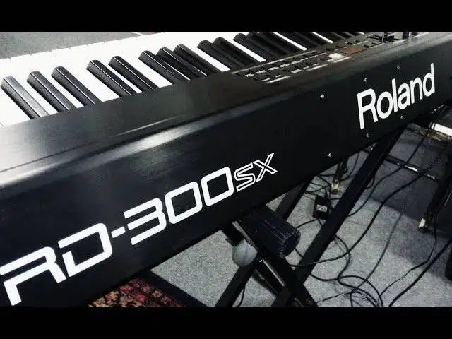 Jual Roland RD 300SX