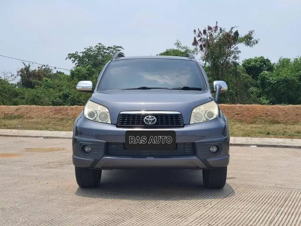 LOW KM 82 REBUAN!!  Toyota Rush 1.5 S TRD AT 2015 Abu