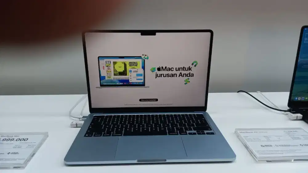 HELLO APPLE MACBOOK AIR