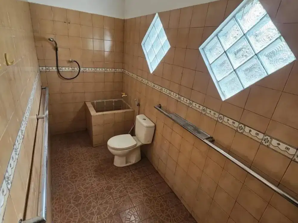 Dijual Rumah Hook SHM di Perumahan Harapan Indah 1 Bekasi luas tanah 240 m²