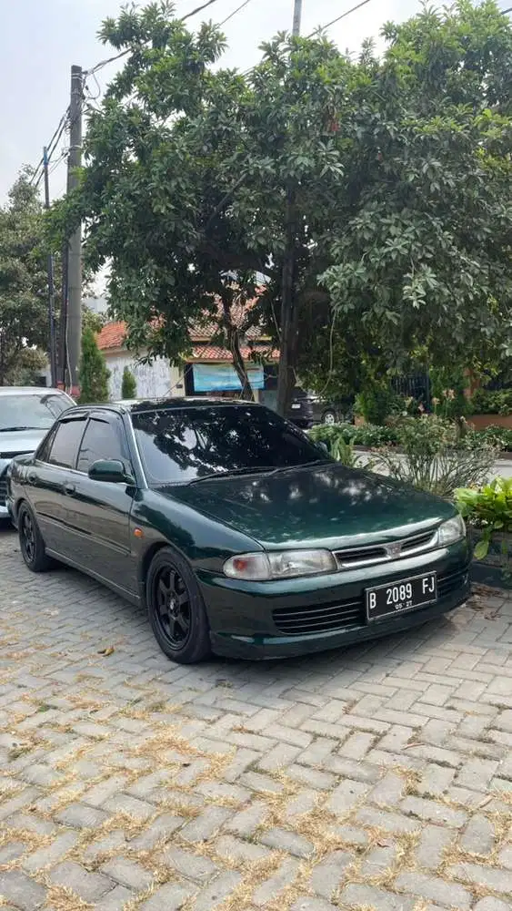 Mitsubishi Lancer 1995 Bensin