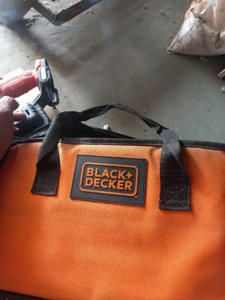 Black dacker jigsaw