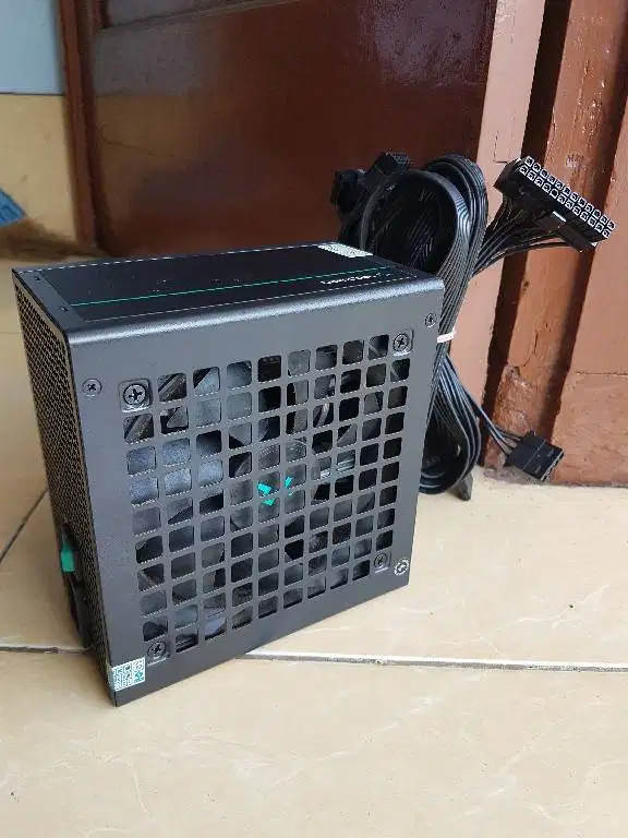 PSU Deepcool PF500 500w 80+ 2x8 pin vga flat cable