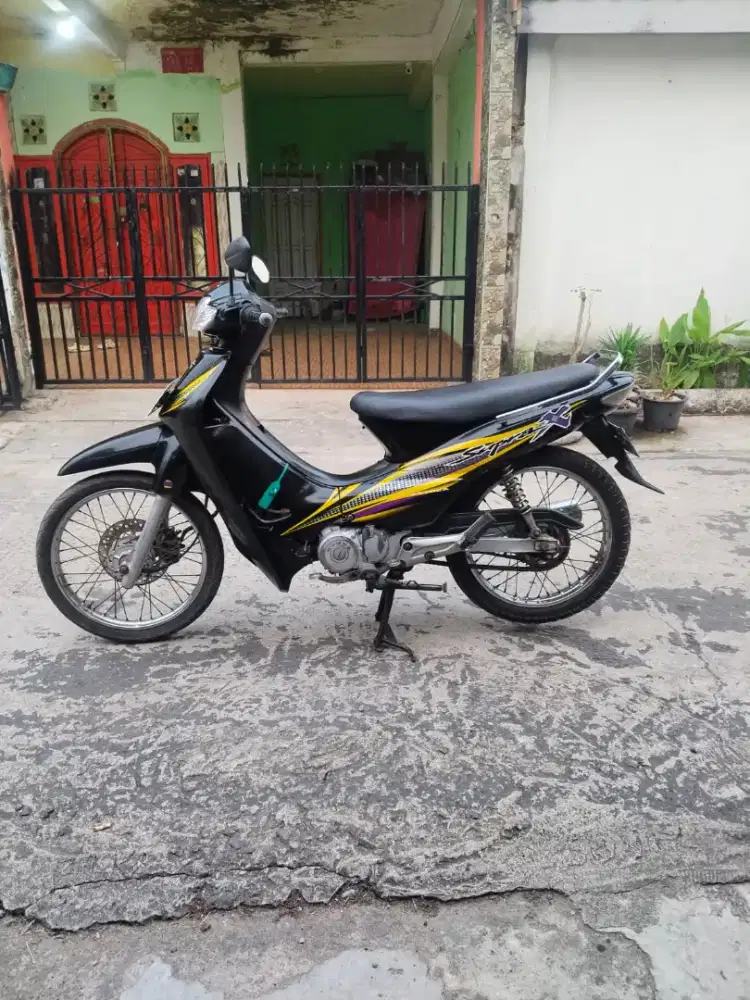 Honda supra x 2001