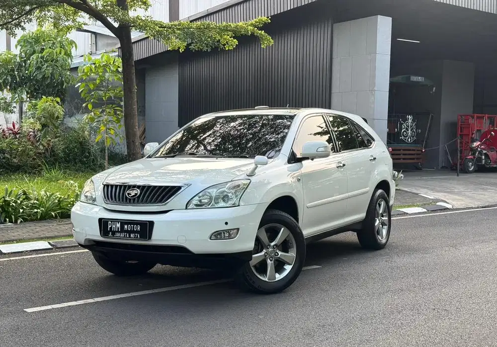 Toyota Harrier 2.4 Cc A/T 2011 Kondisi sangat Istemewa luar dalam.