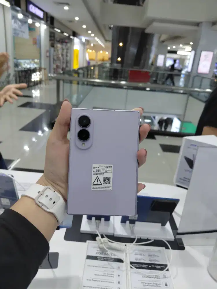 New Samsung ZFold 8! Cicilan murah mulai dari 2jutaan!