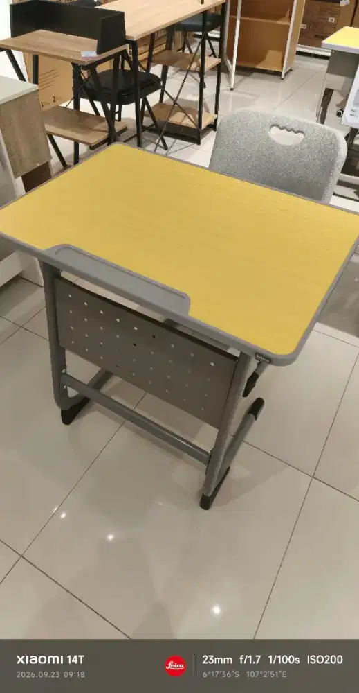 SET MEJA BELAJAR