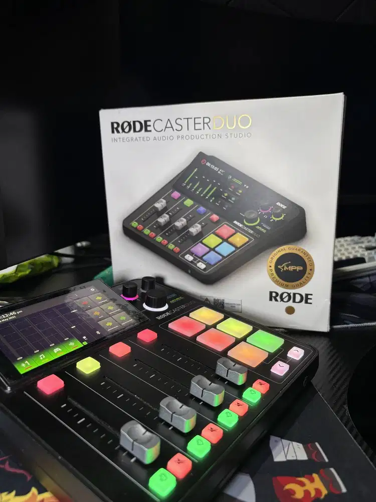 Rode RODECaster Duo Audio Studio Hitam Profesional (SECOND / BEKAS)
