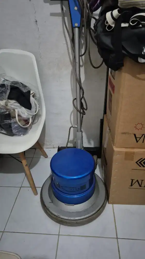 MESIN POLISHER , bekas merk ELEXTROLUX