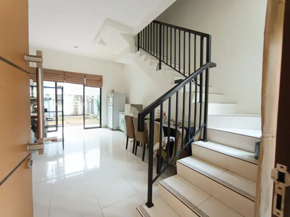 Dijual Rumah Dalam Cluster Discovery Bintaro Jaya Tangsel Kondisi Siap Huni UT-16892