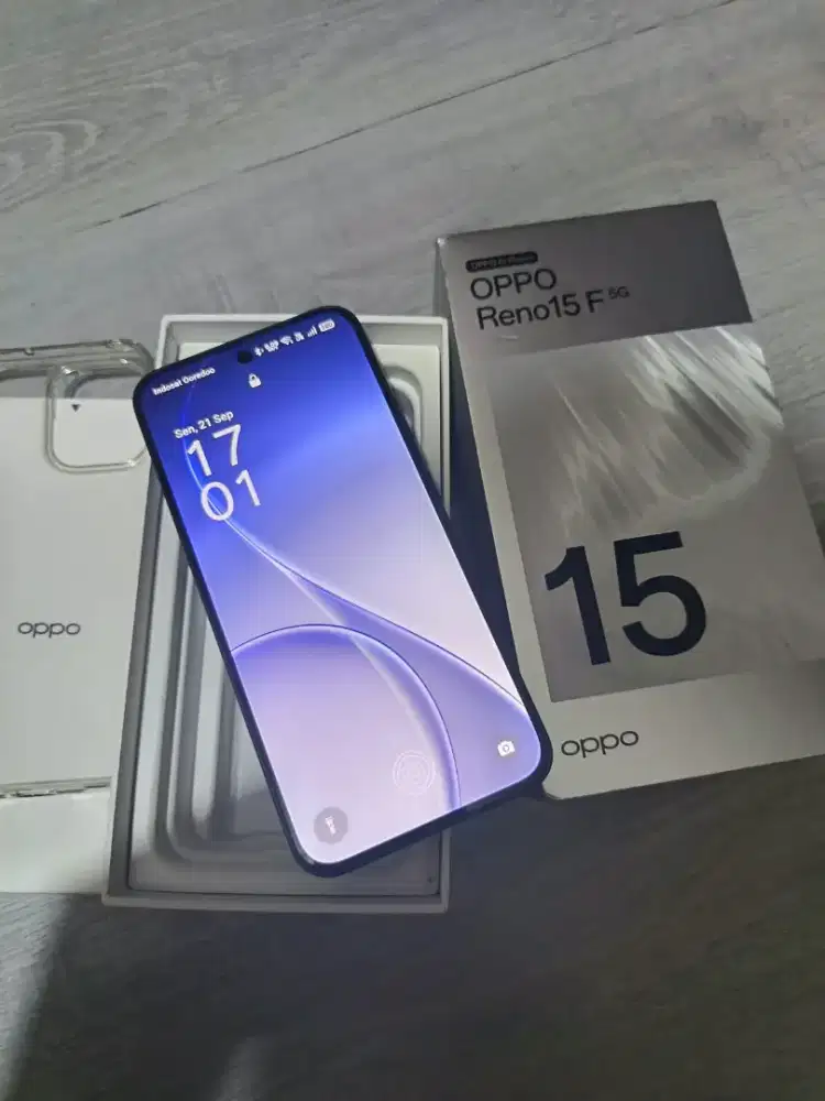 Oppo Reno 15F 8/256