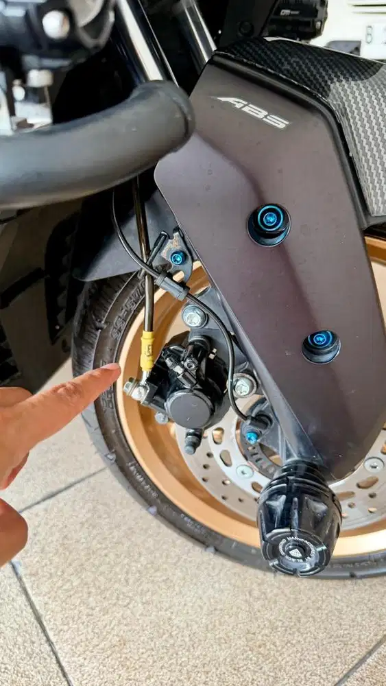 YAMAHA NMAX TURBO TECH MAX 2025 — LOW KM — MULUS — ACCESSORIES