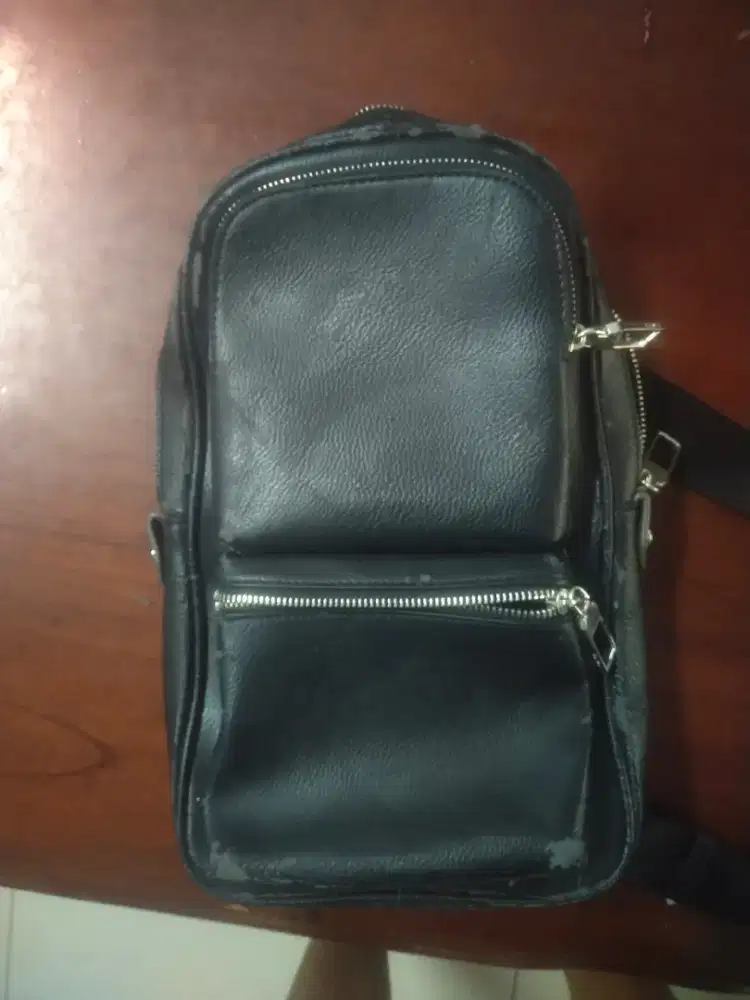 Tas selempang pria Brand Zara