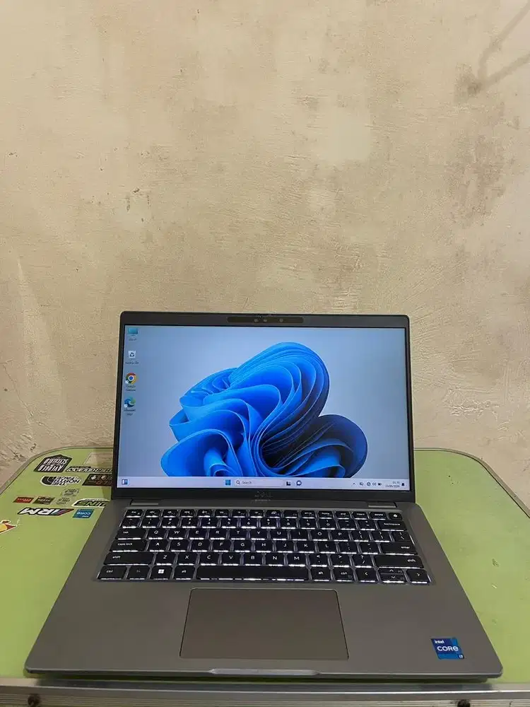 Laptop DELL LATITUDE 5440 Intel Core i7 Generasi 13 Ram 16GB SSD 512GB