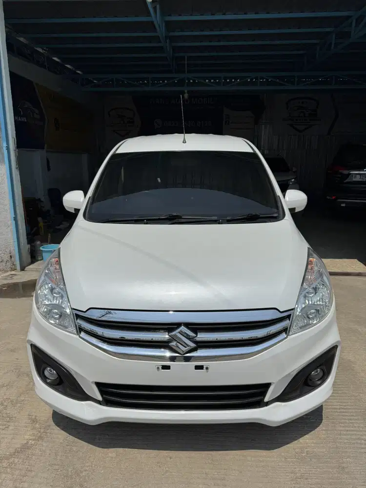 ISTIMEWA ERTIGA GL AUTOMATIC 2017 PUTIH