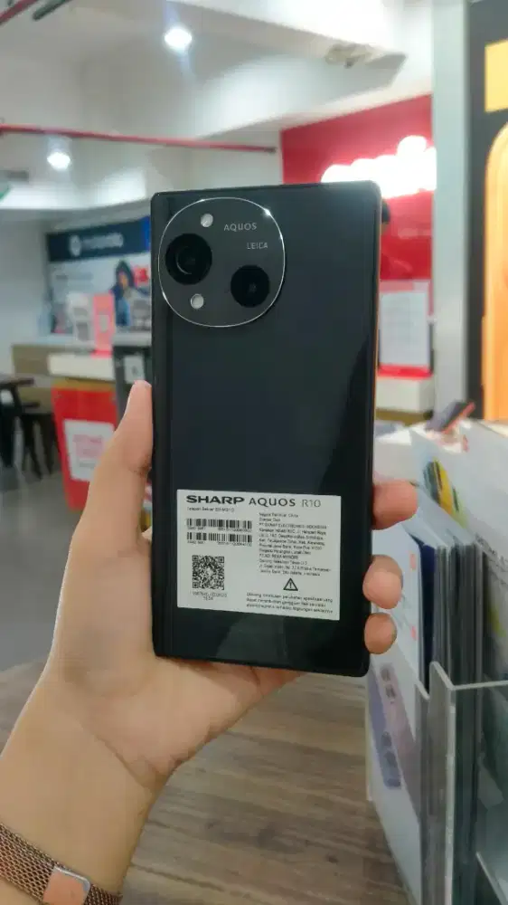 Sharp Aquos R10