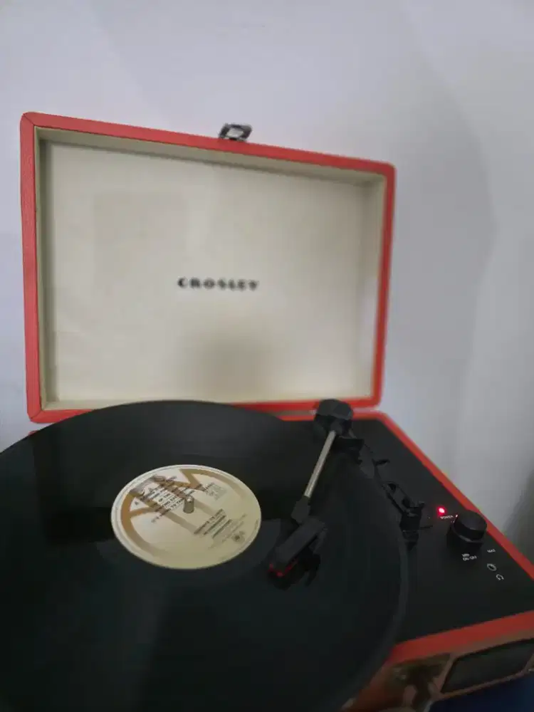 Turntable vinyl vintage