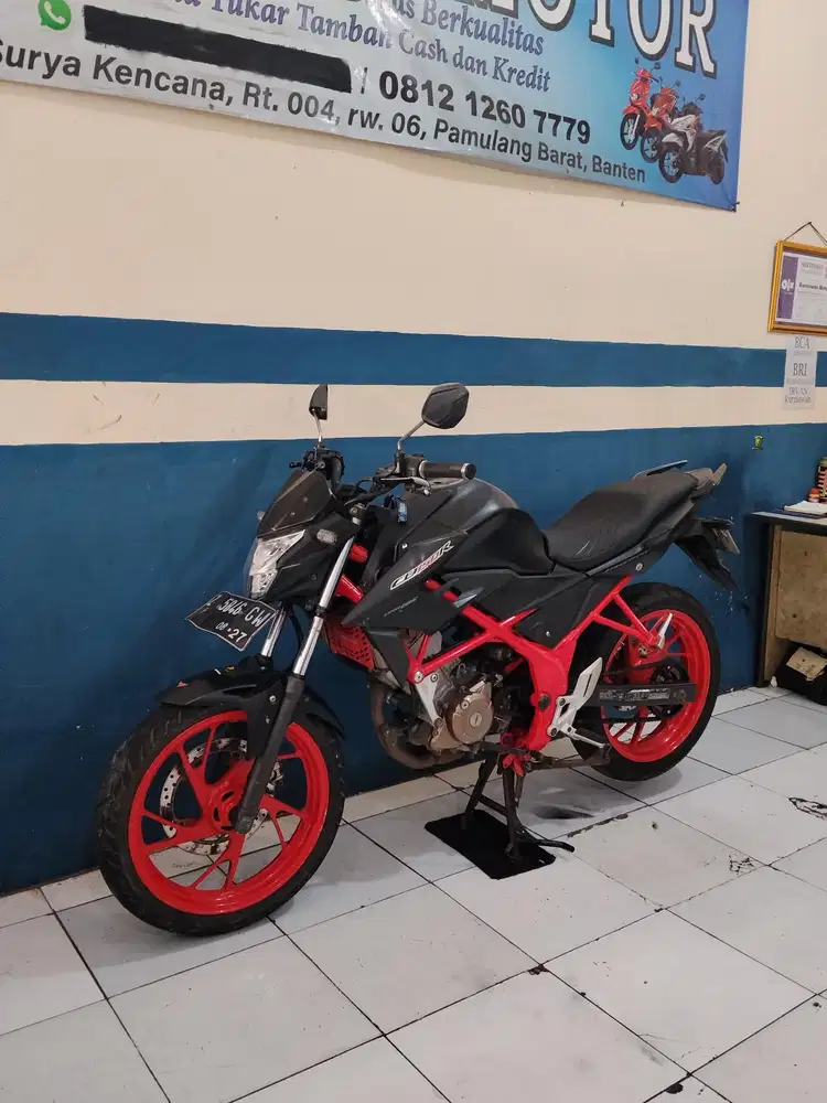 JUAL CEPAT HONDA CB150 R 2017 SIAP PAKAI