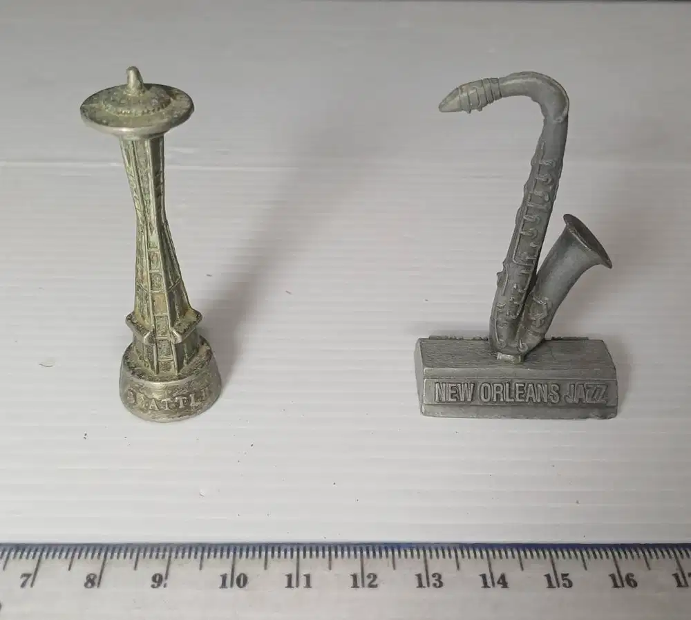 Pewter Pajangan Mini : New Orleans Jazz dan Space Needle Seattle
