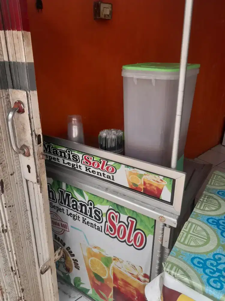 Booth es teh solo