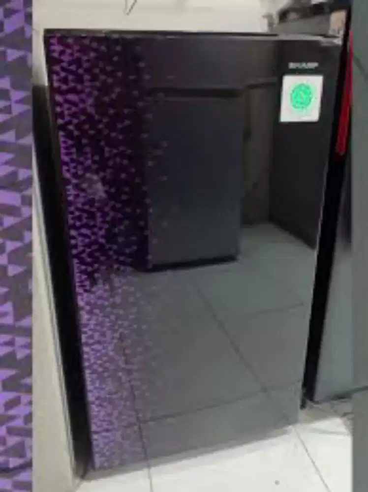Di jual kulkas sharp 1 pintu ungu bekas siap pakai