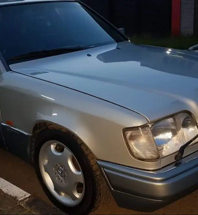 Mercedes Benz E320 Masterpiece