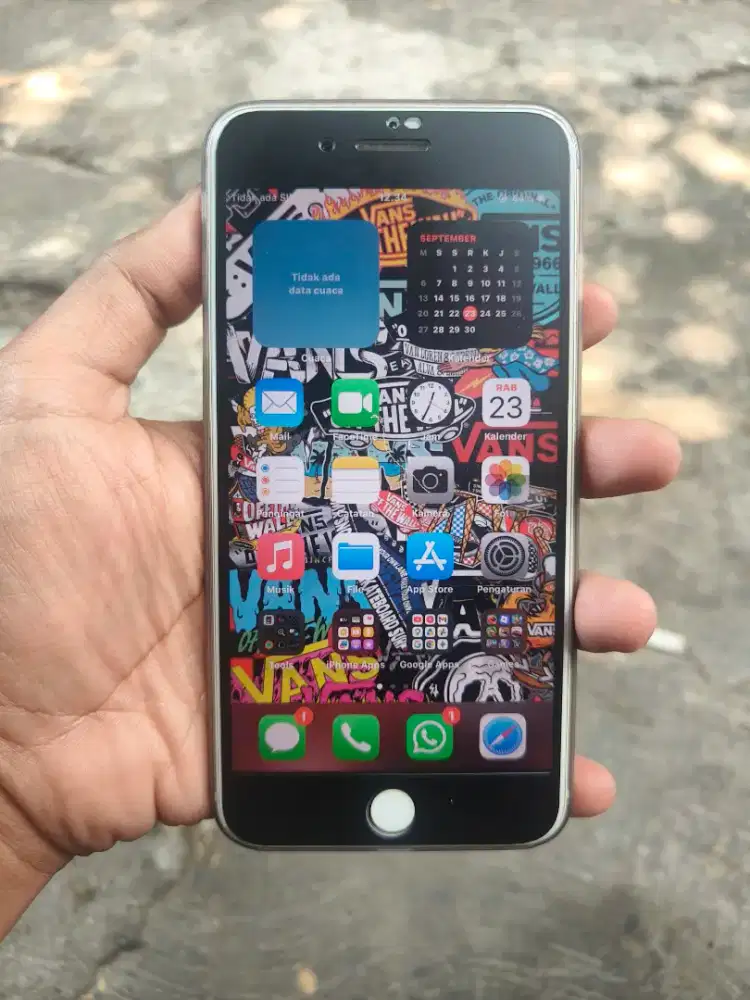 iPhone 8 Plus 64GB No Minus