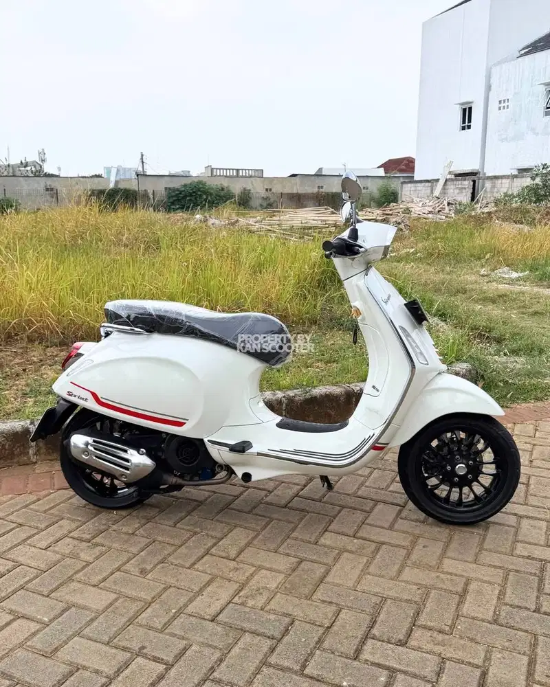 JUAL MURAH VESPA SPRINT S 150 IGET ABS FACELIFT 2022 MULUS